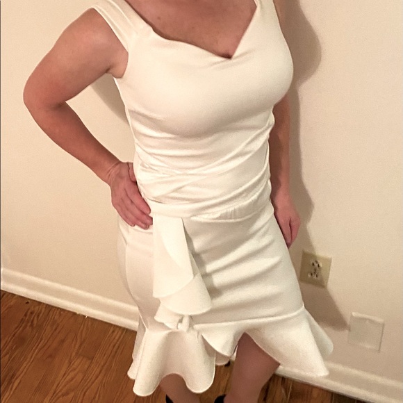 Dress - Picture 4 of 6